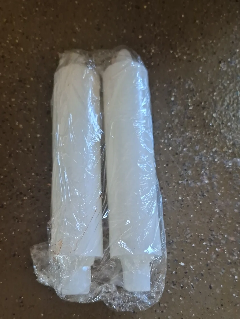 Set of 2 White Candles New